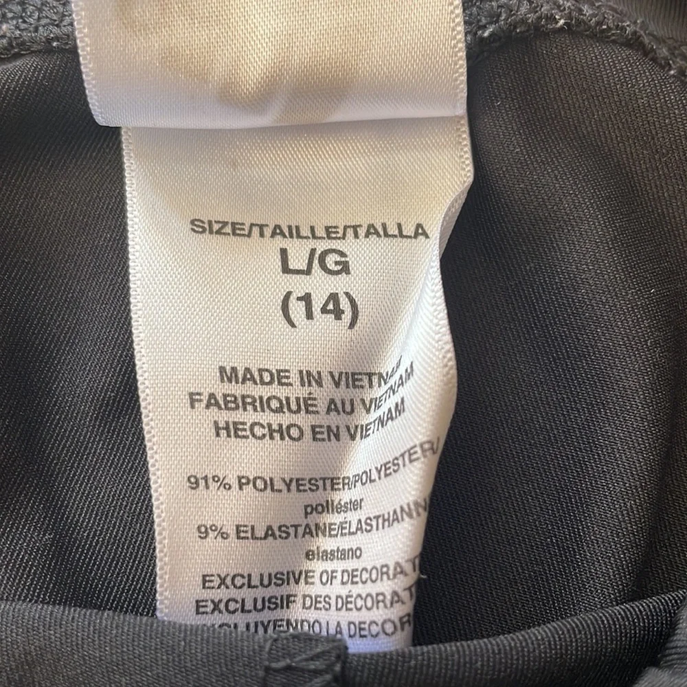 + ADIDAS + Capri Leggings - Picture 4 of 4